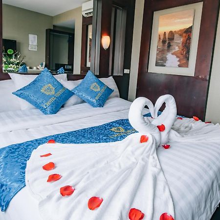 V Hotel Vientiane Exterior photo