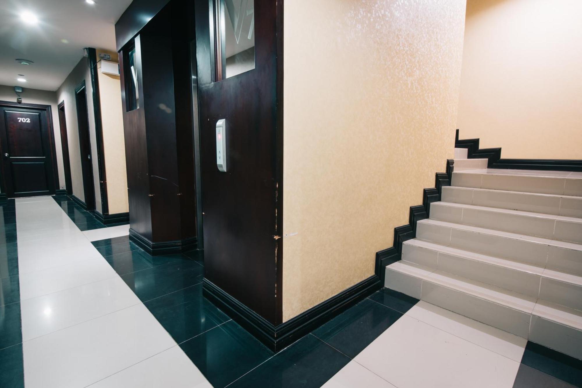 V Hotel Vientiane Exterior photo